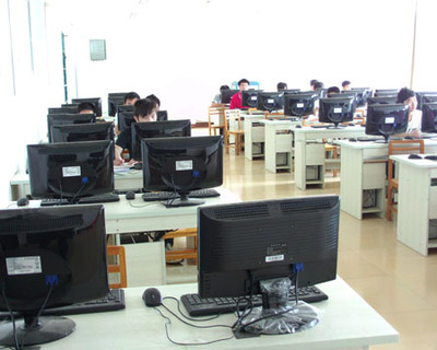 廣西經濟職業學院計算機應用技術(計算機多媒體方向) 培養數字時代創意與技術融合的復合型人才